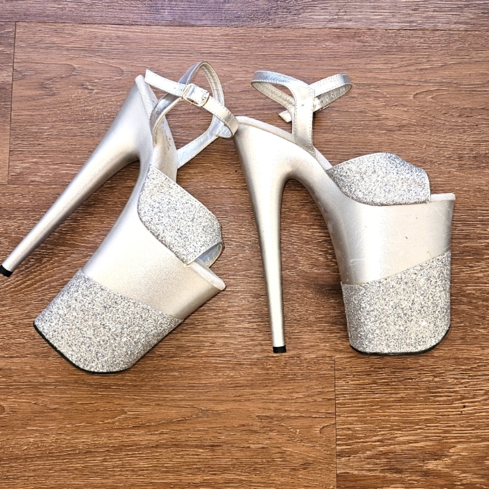 - Pleaser 9inch Silver Glitter Platform Heels